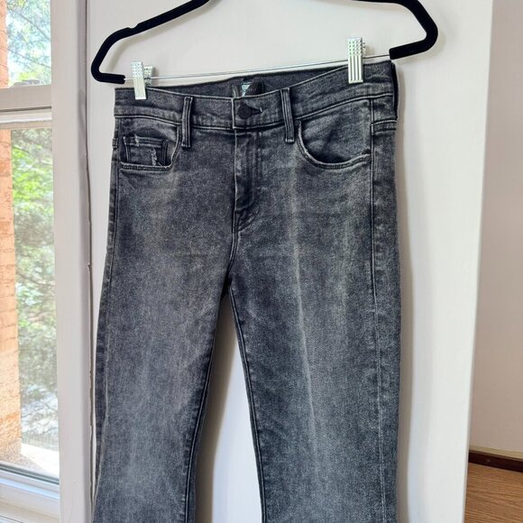 New MOTHER The Down Low Weekender Heel Flare Jeans Denim Train Stops Black 28 - Picture 4 of 14